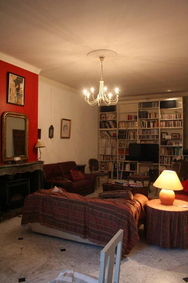 אביניון Le Mas Des Dames Appartement מראה חיצוני תמונה