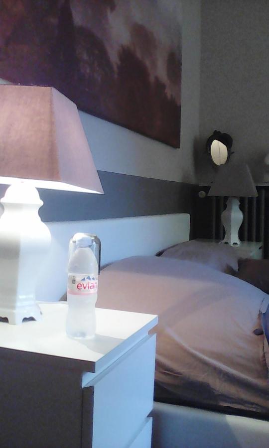 אביניון Le Mas Des Dames Appartement מראה חיצוני תמונה