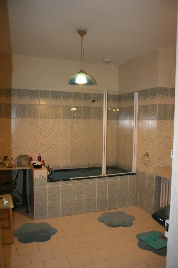 אביניון Le Mas Des Dames Appartement מראה חיצוני תמונה